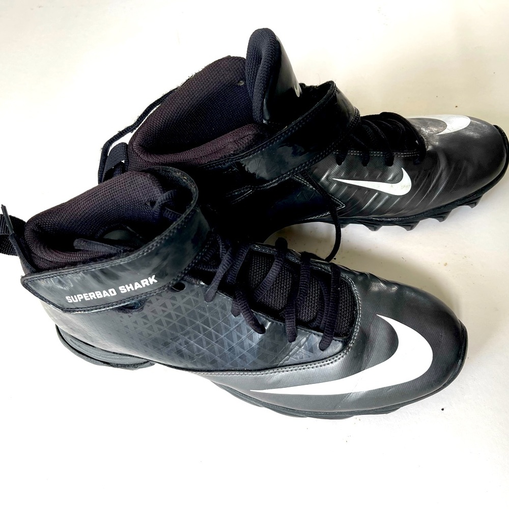 NIKE Superbad SHARKS man’s cleats S 9.5